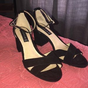 STEVEN BY STEVE MADDEN suede low block heels.